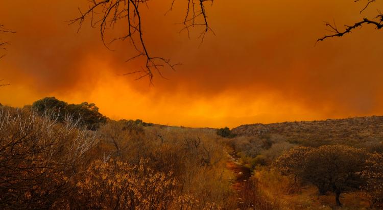 Incendios en Traslasierra dejó como saldo bomberos heridos y un centenar de evacuados