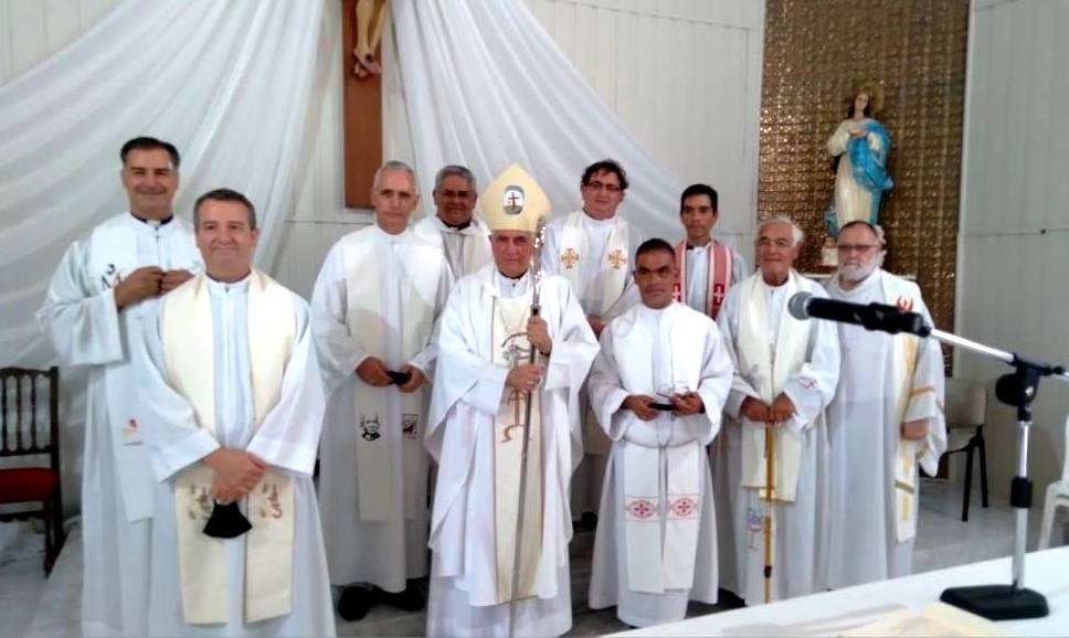 Con la presencia del Obispo Adolfo Uriona, en Mackenna se realizó la toma de posesión del Padre Sergio Fernández