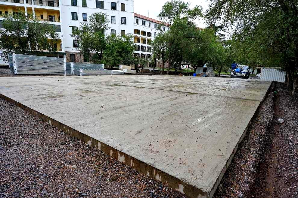 Finalizó la construcción de las plateas para los centros sanitarios turísticos