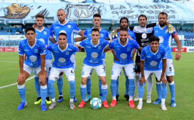 Estudiantes fue contundente y se metió en la final de la Primera Nacional