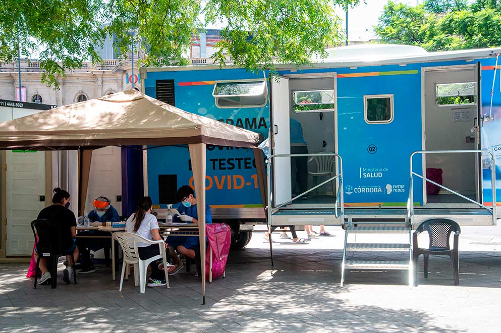 Se vacunarán 85 profesionales de la salud mayores de 60 años
