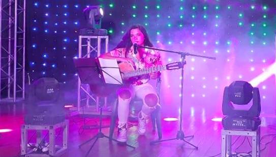 Roxy Cáceres, la adolescente que brilló en la segunda noche del ciclo Viva el Verano en la ciudad