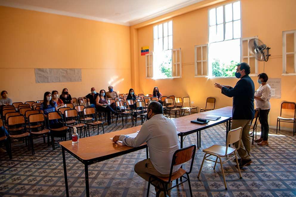 Los docentes de Córdoba retornaron a la actividad escolar