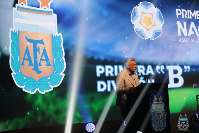 Santiago del Estero y Tucumán aprobaron la vuelta de hinchas a las canchas