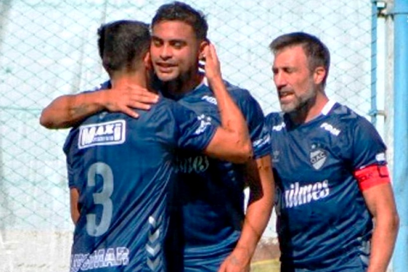 Estudiantes no pudo con Quilmes y cayó en el Candini por dos a cero