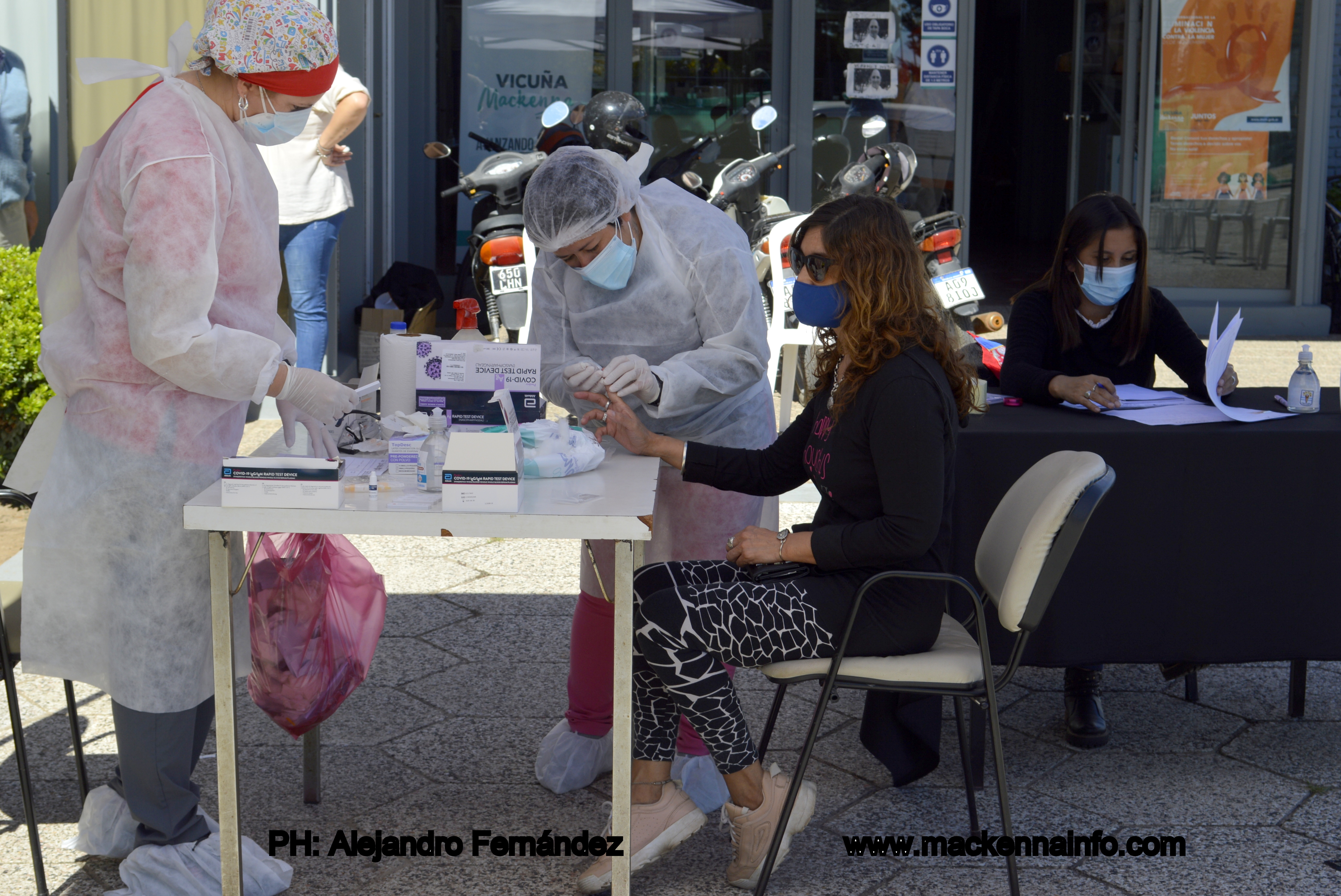 Esta mañana en la explanada de la Muni se realizó un nuevo operativo de testeos 