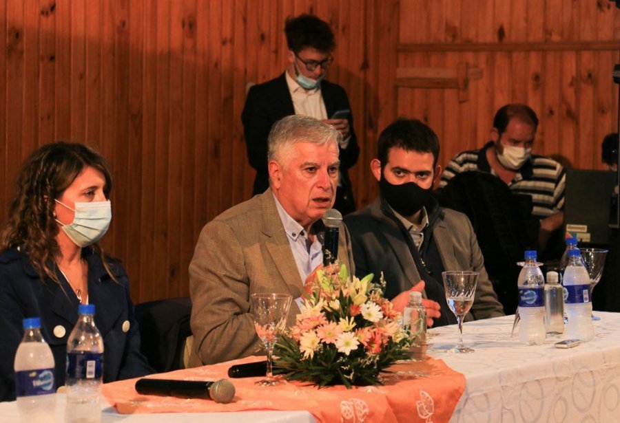 La Provincia entregó 20 lotes con infraestructura en Bulnes