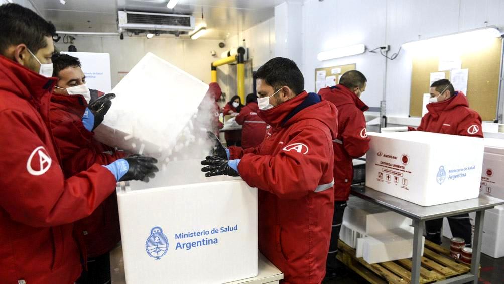 Llegaron a la provincia otras 4.100 vacunas de Astrazeneca