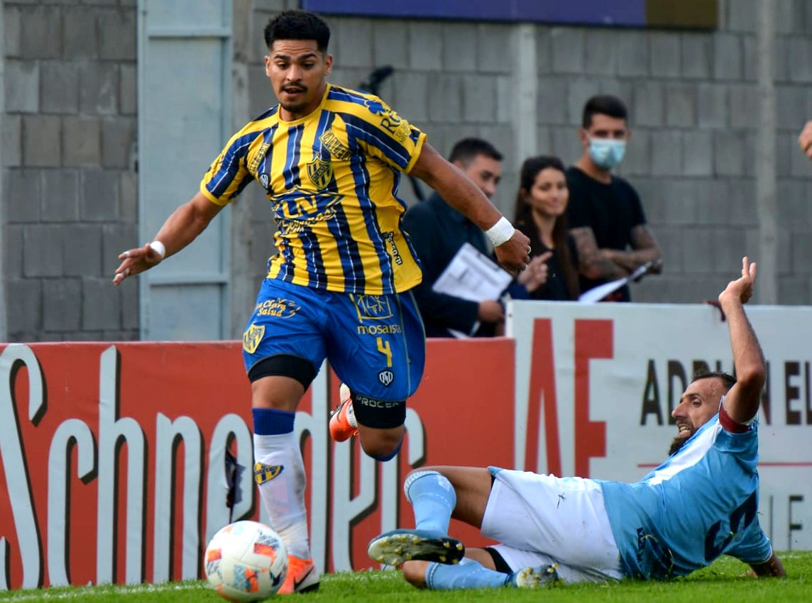 Estudiantes no pudo con el Bohemio y perdió en Villa Crespo por uno a cero
