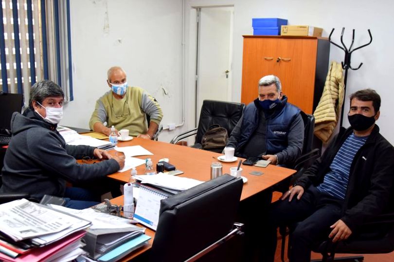 Casari y Albarracín recibieron a los presidentes de los clubes locales