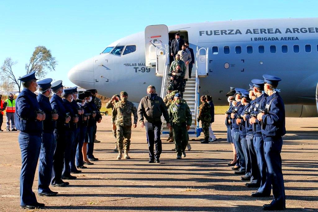 Mosquera recibió al ministro Rossi en su visita al Área Material de Río Cuarto