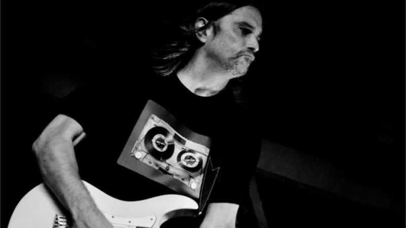 Fabián Gallardo lanzó su último disco titulado Ajenos