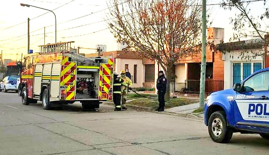 Incendio en una vivienda de Mackenna, dos personas fueron hospitalizadas