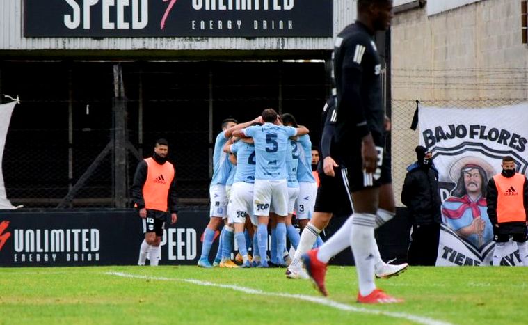 Estudiantes consiguió un importante triunfo de visitante ante Deportivo Riestra