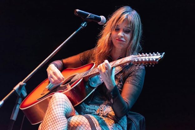 Algo mejor: el disco que puso a Fabiana Cantilo en el centro de la escena