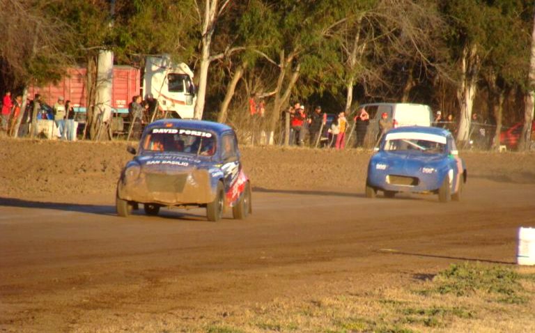 Un domingo volvió la Fórmula Bulnense, pilotos locales estuvieron presentes
