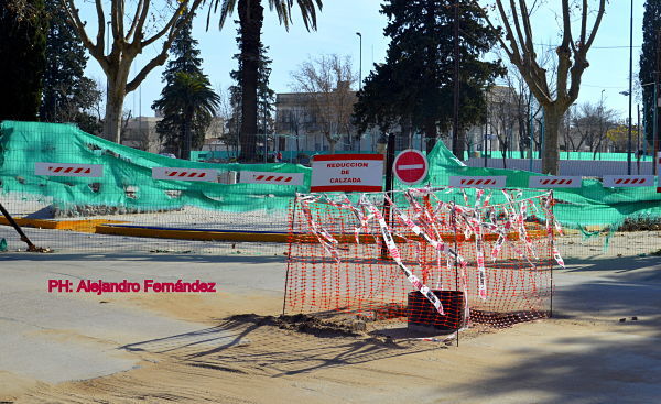 La obra de cloacas dió sus primeros pasos en el barrio Centro