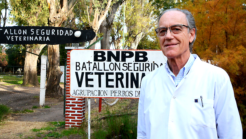 Un cordobés es veterinario hace más de 40 años en la Armada Argentina