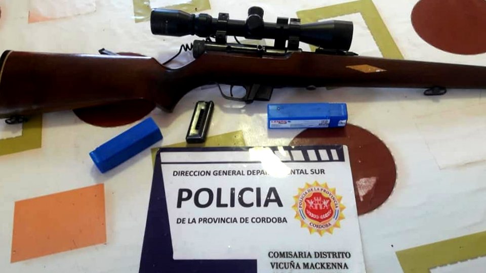 La Policía de Mackenna aprehendió a un hombre que llevaba un arma sin documentación