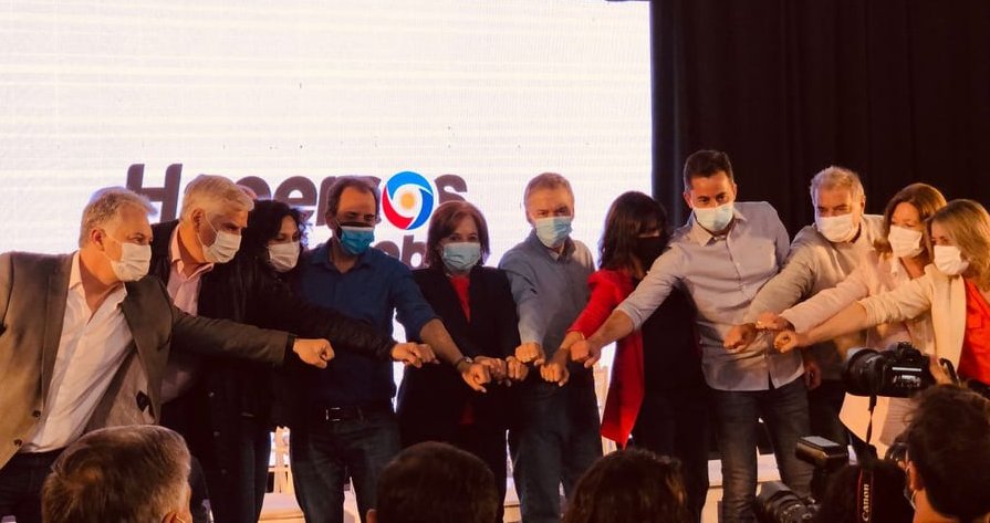 Schiaretti estuvo en Río Cuarto, apoyando a las candidatas Vigo y De la Sota
