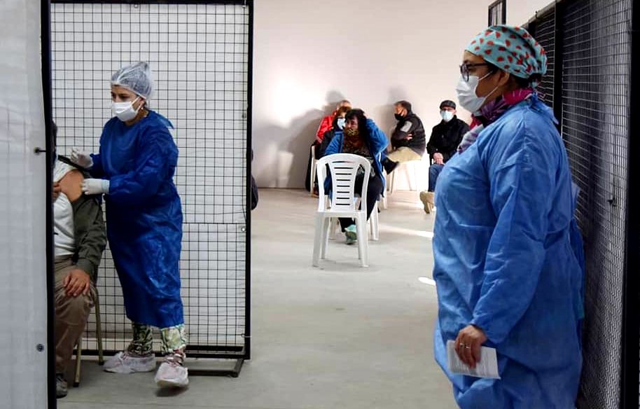 Mackenna superó las primeras 7000 dosis aplicadas contra el COVID- 19