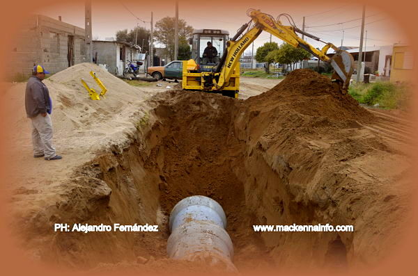 A buen ritmo continúa la obra de desagüe en el Barrio Sur