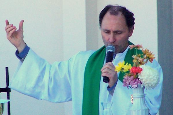 Se realizará una Novena por el eterno descanso del Padre Coqui