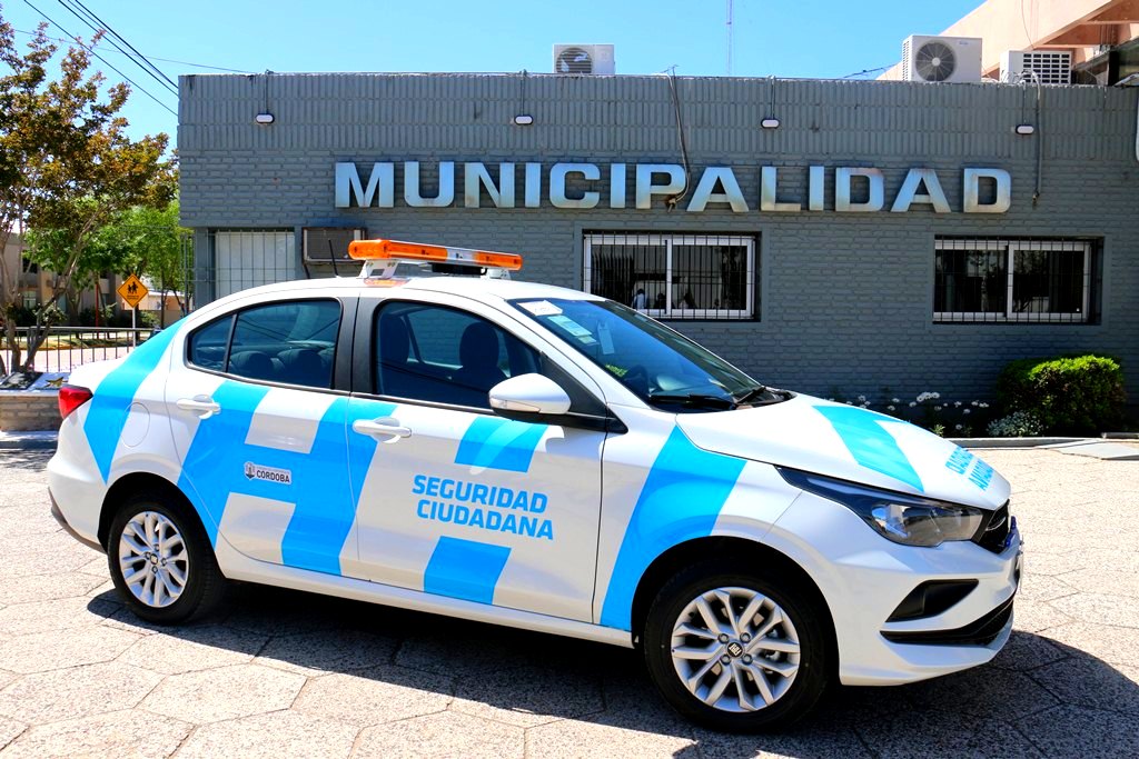 La Provincia entregó al Municipio de Mackenna un nuevo vehículo de Seguridad Ciudadana