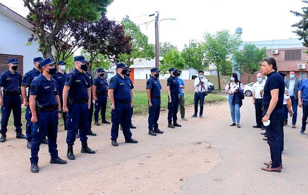 Con efectivos y móviles la provincia refuerza la seguridad en Mackenna