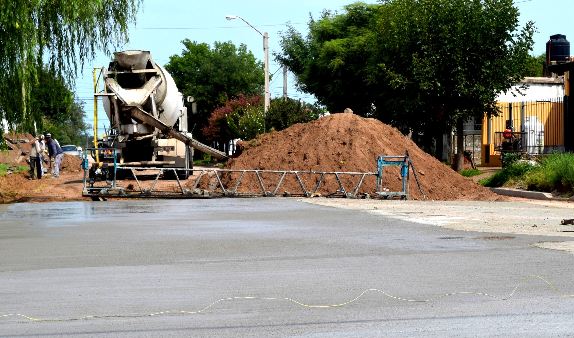 La Muni de Mackenna continúa pavimentando calles