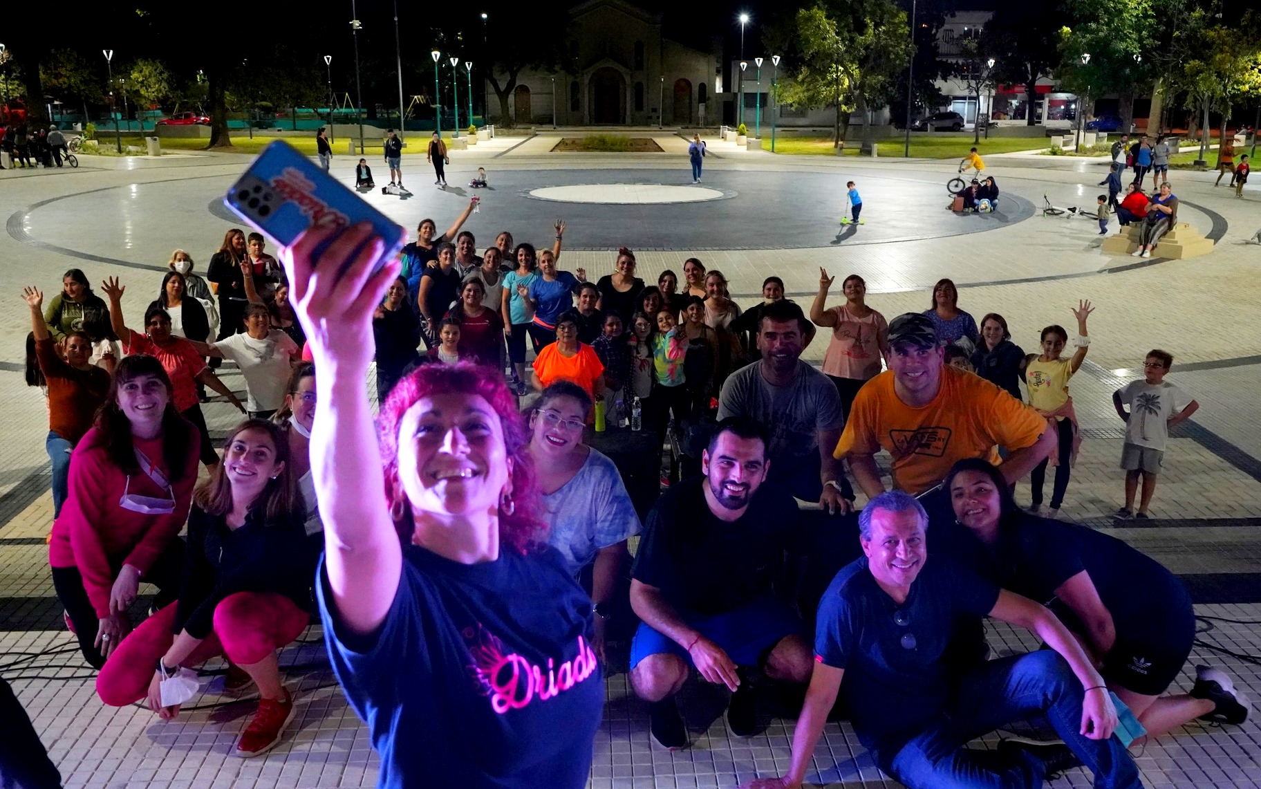 La Muni de Mackenna festejó el Día Internacional de la Mujer con una zumbada