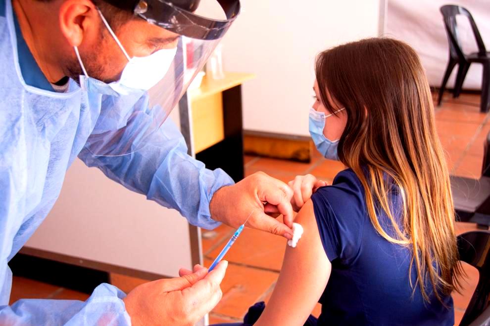 Continúa la descentralización de la vacunación Covid-19