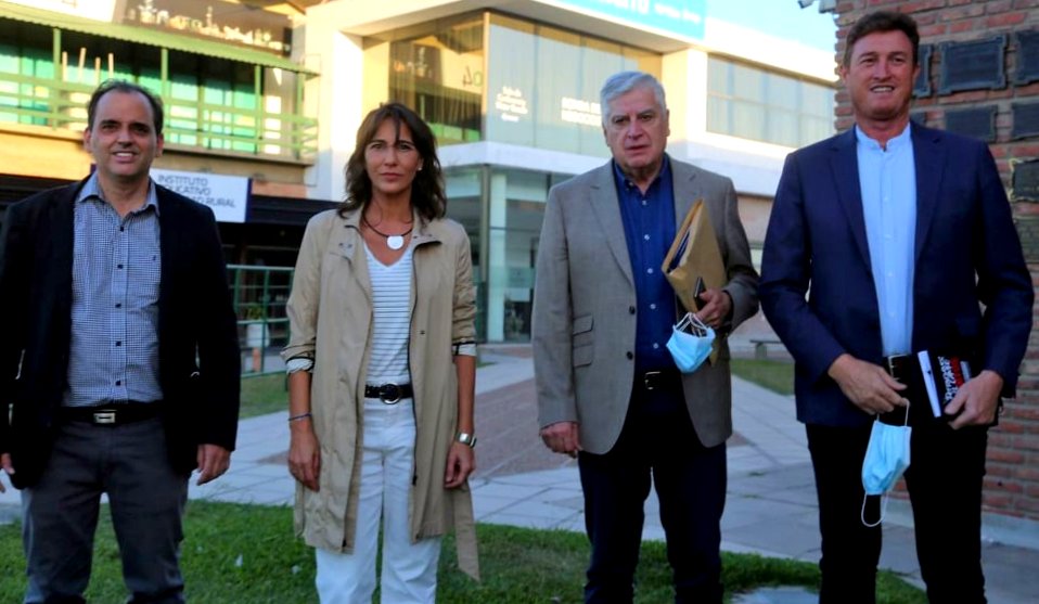 El Bloque Córdoba Federal presentó en Río Cuarto su propuesta de baja de retenciones