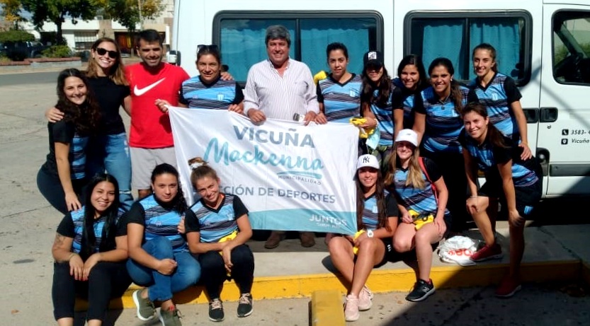 Las pibas de San Martín estuvieron en el Kempes disfrutando del partido entre Argentina y Chile