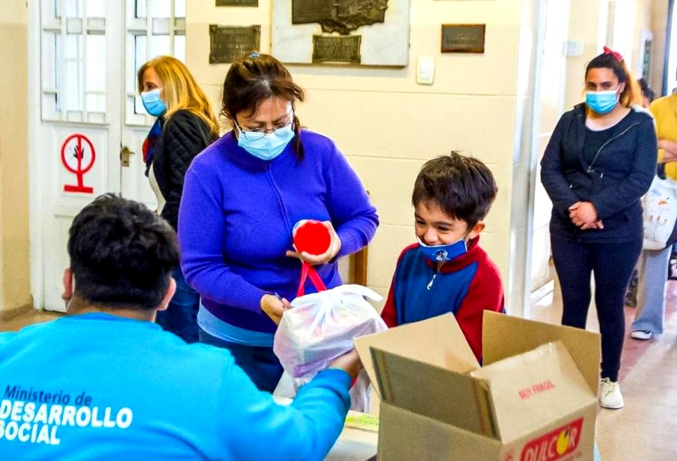 La Provincia distribuye más de 310 mil unidades de leche fortificada por mes