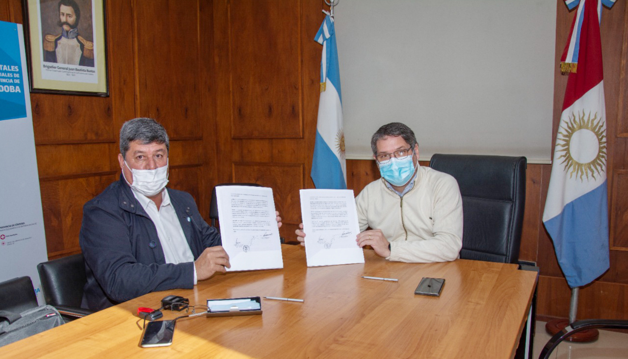 El Intendente de Mackenna gestionó una ambulancia de alta complejidad para el hospital local