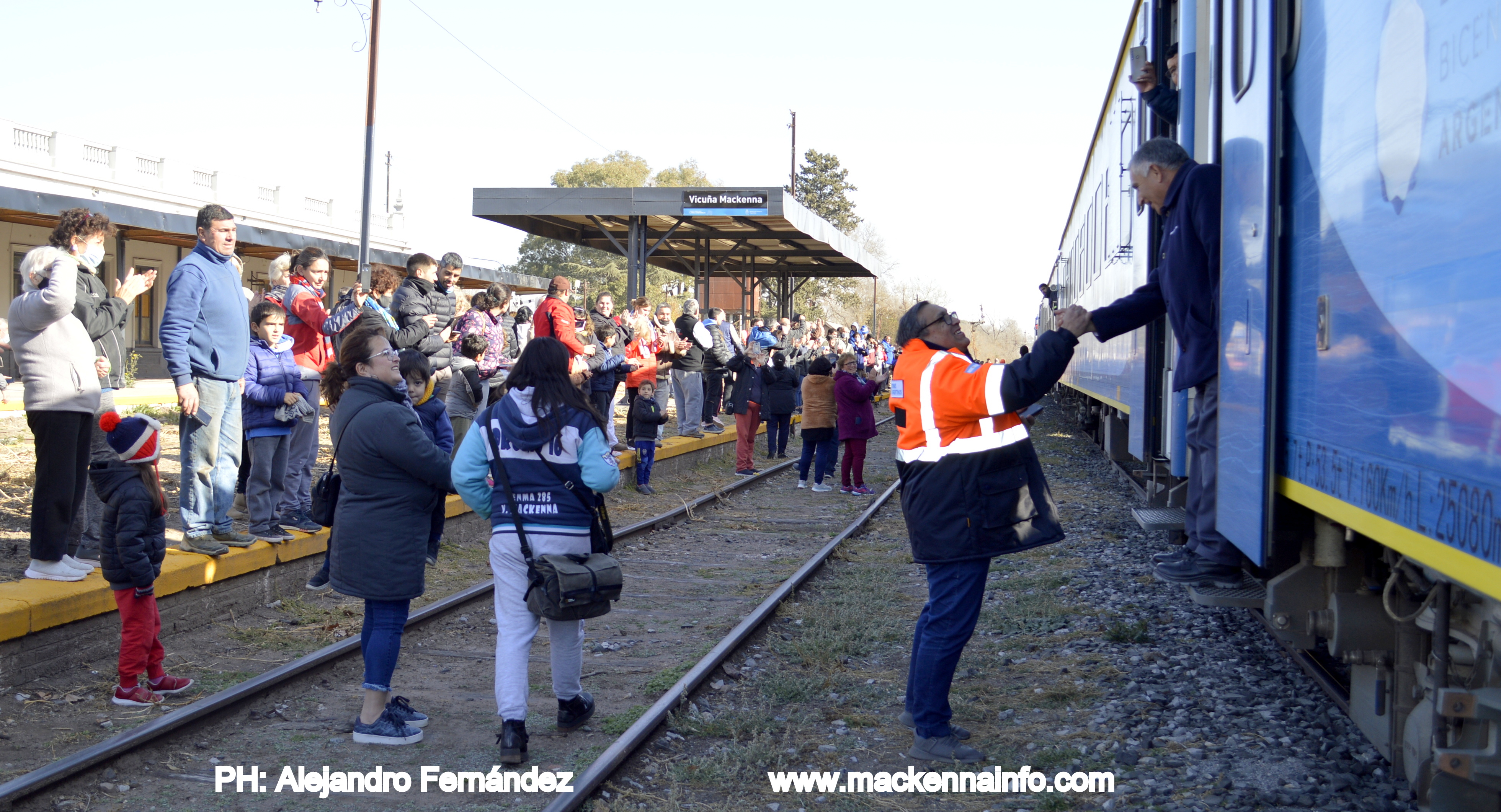 Después de 30 años el tren de pasajeros volvió a pasar por Mackenna