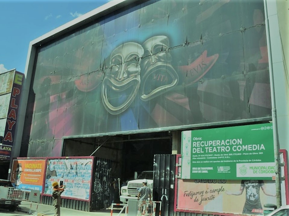Tras 15 años de abandono, la gestión de Martín Llaryora recupera el emblemático Teatro Comedia 