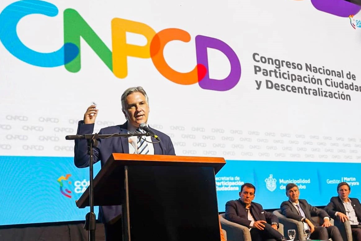 Llaryora cerró el Primer Congreso Nacional de Participación Ciudadana