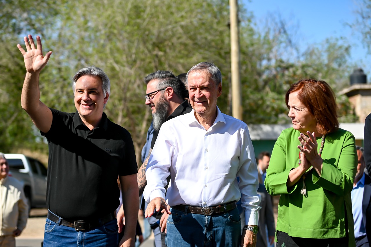 Llaryora junto a Schiaretti inauguró la primera obra metropolitana 