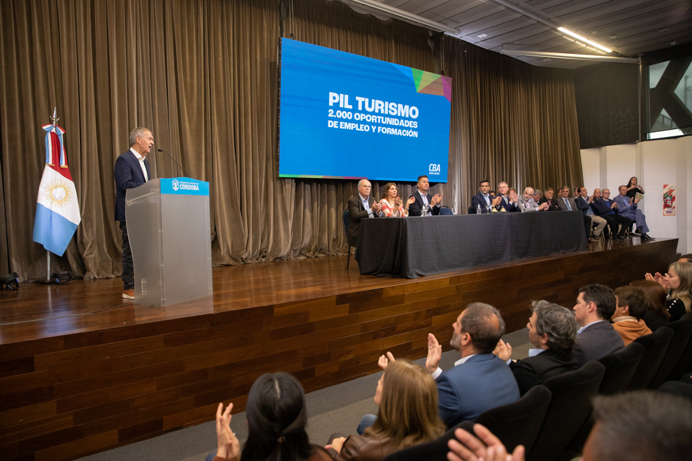 La Provincia lanzó 2.000 oportunidades de empleo y formación en turismo
