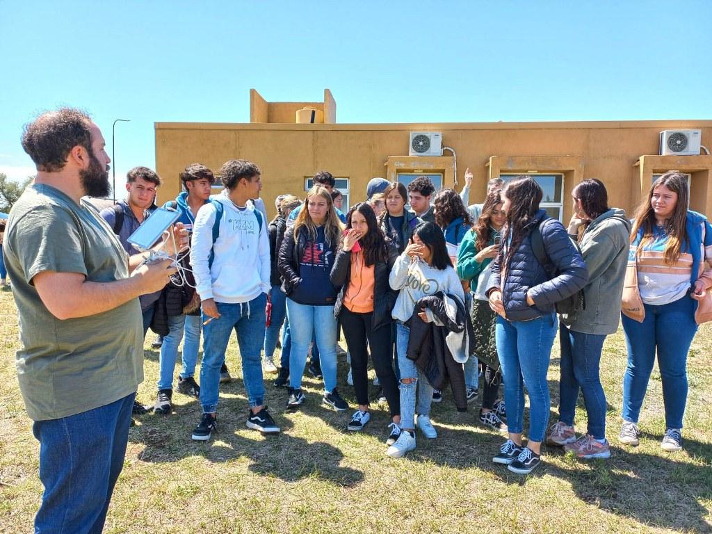 Proyecto Córdoba Joven: Estudiantes secundarios se capacitaron en drones