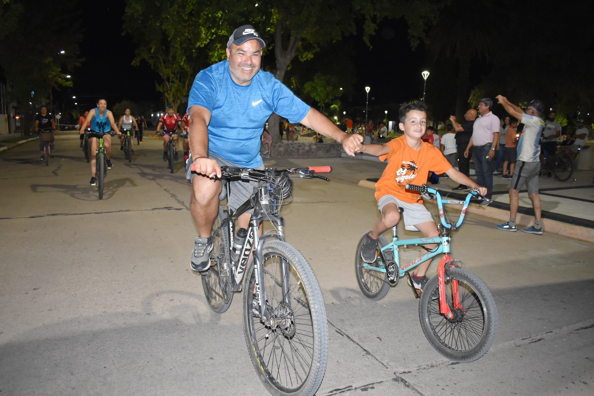 Masiva participación en el Cicloturismo Nocturno