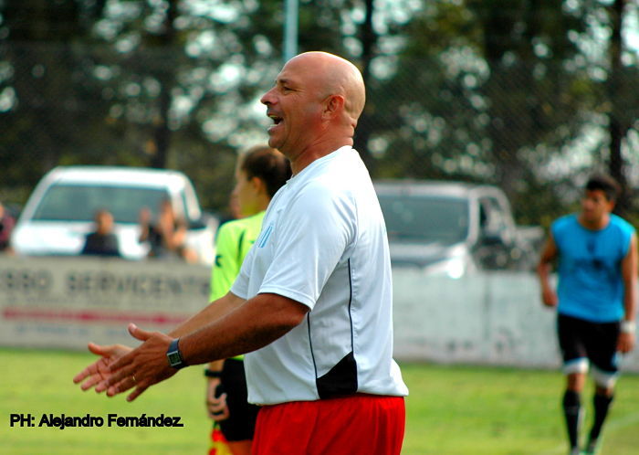 Mario Vivaldi es el nuevo técnico de Belgrano