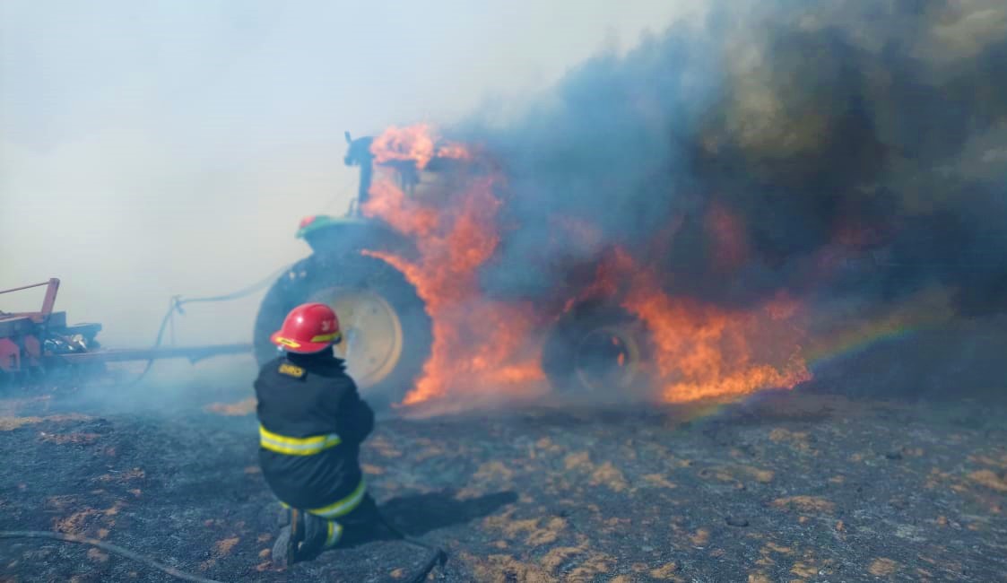 Feroz incendio en la zona rural de Mackenna