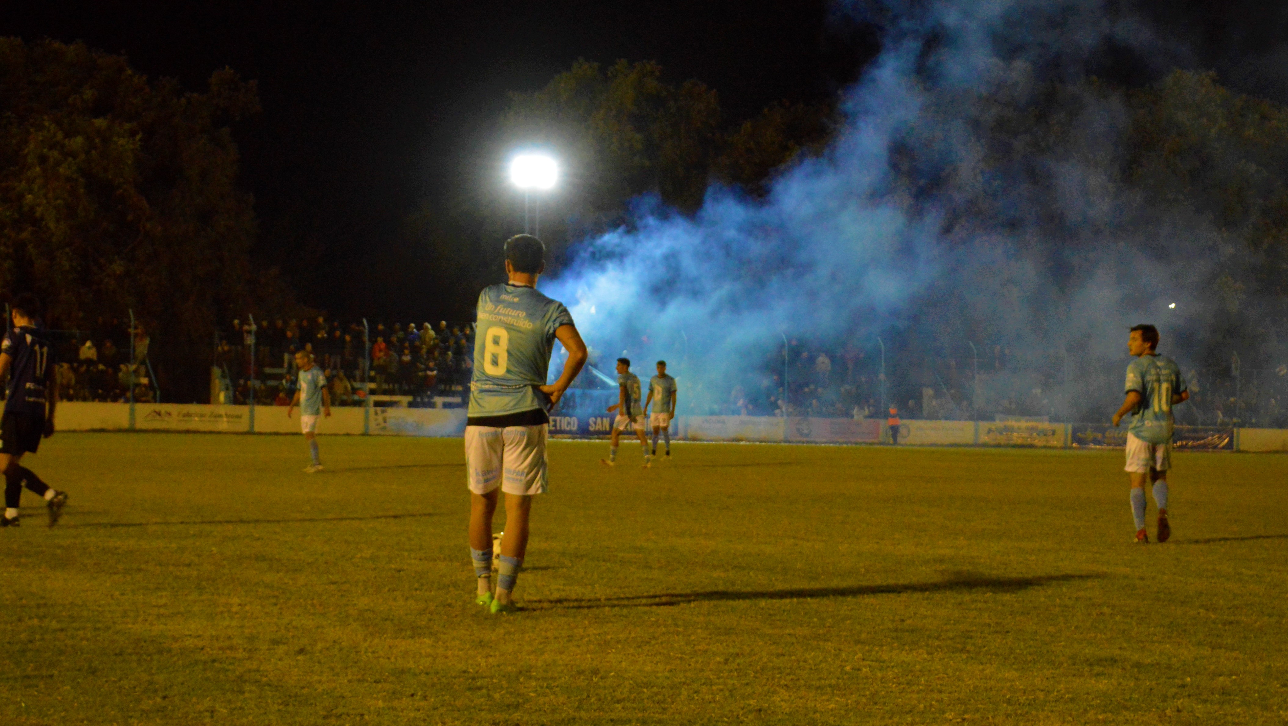 En un vibrante partido, San Martín venció a Estudiantes y sigue en el podio del Apertura