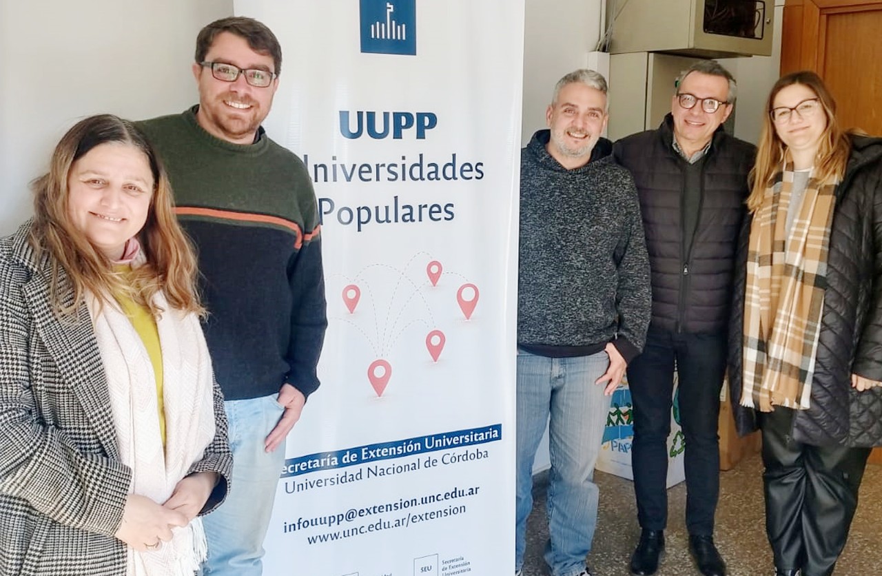 Reunión en la Universidad Nacional de Córdoba