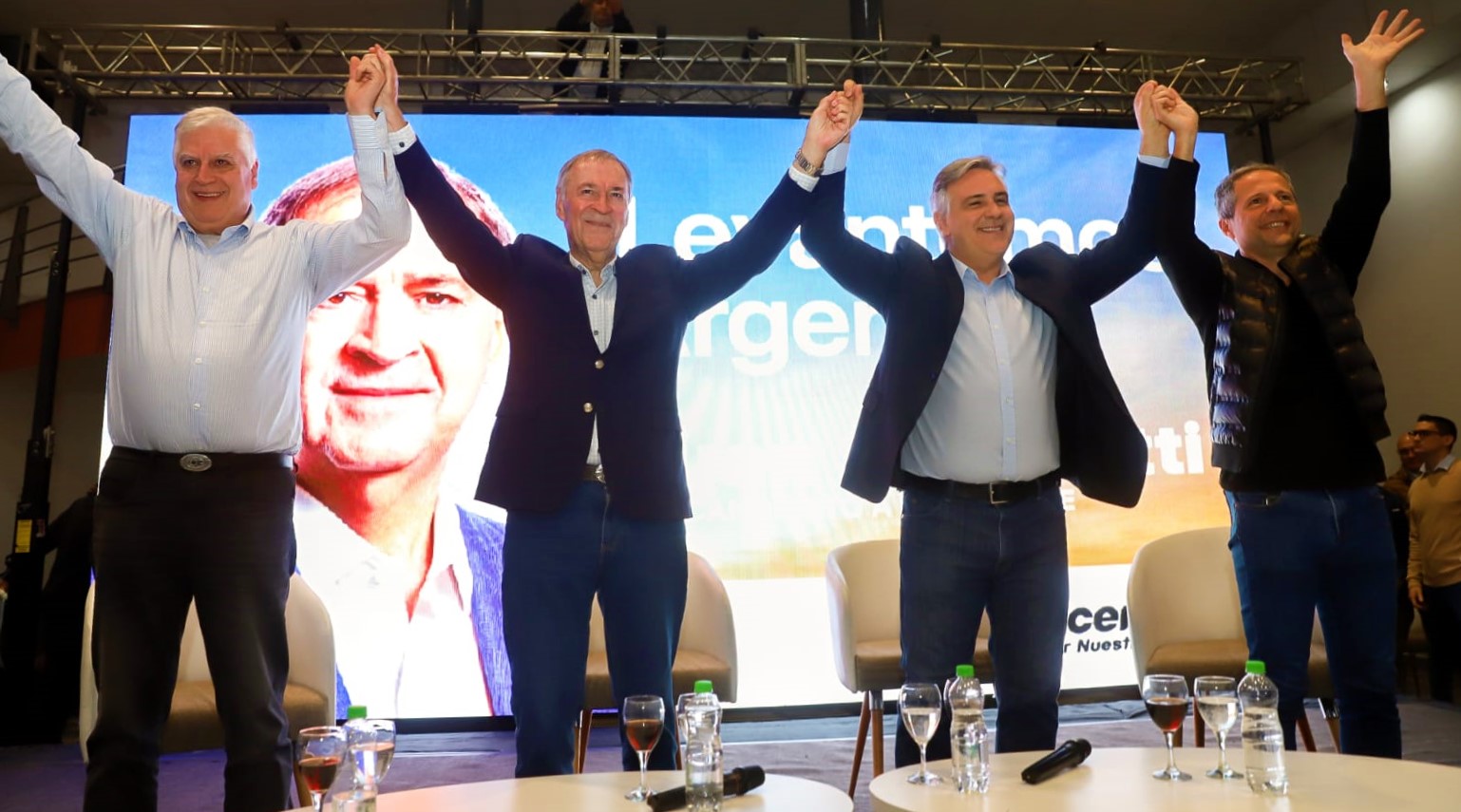 Schiaretti prometió terminar la autopista ruta 19 y convertir en autovía la 158