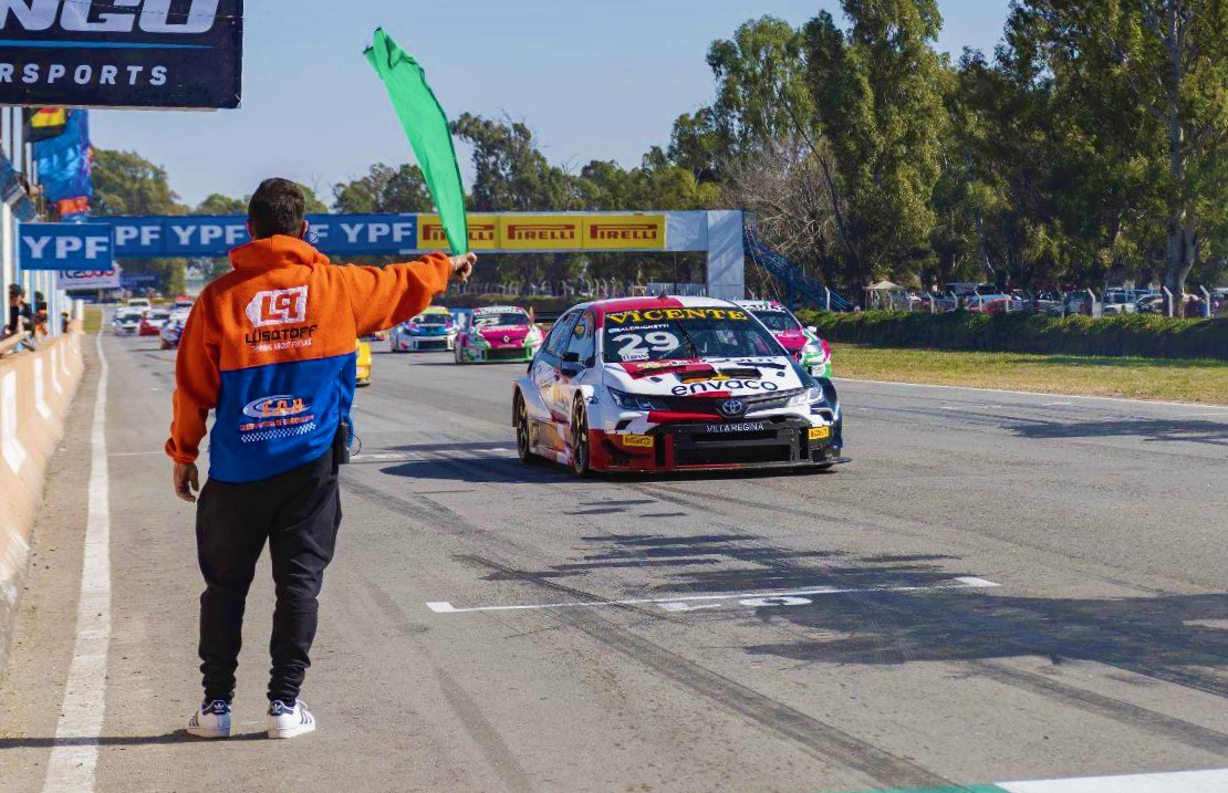 El riocuartense Facundo Márquez se impuso en la primera final del TC 2000