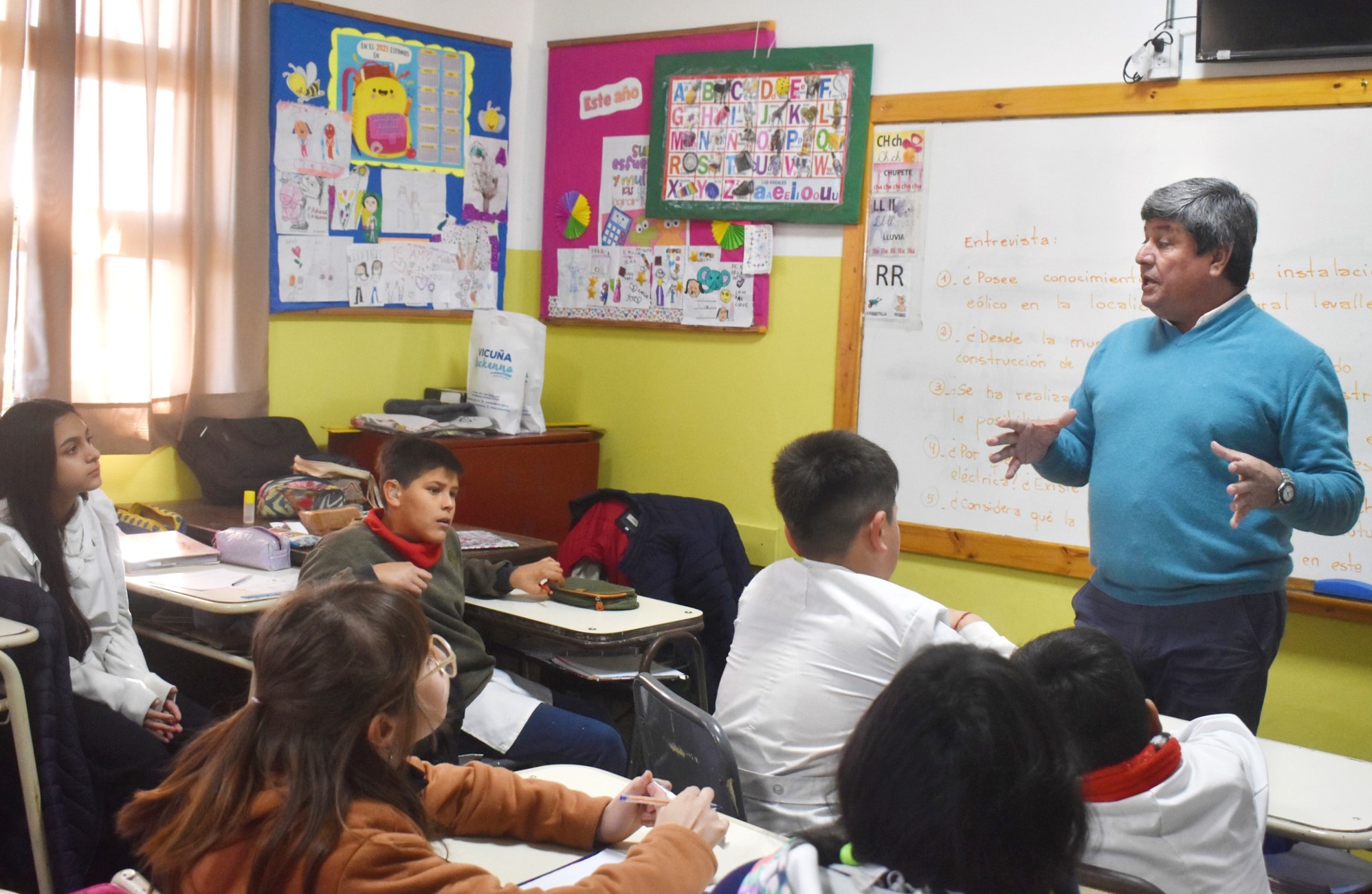 El Intendente Casari estuvo en la escuela Napoleón Uriburu